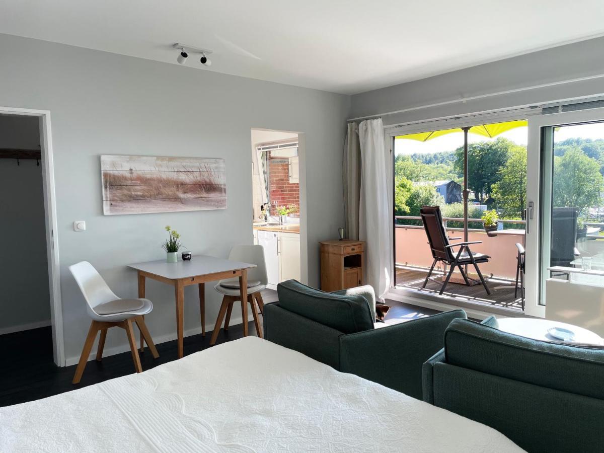 Ferienwohnung Yachthafen-Foerdeblick Gluecksburg Exterior photo